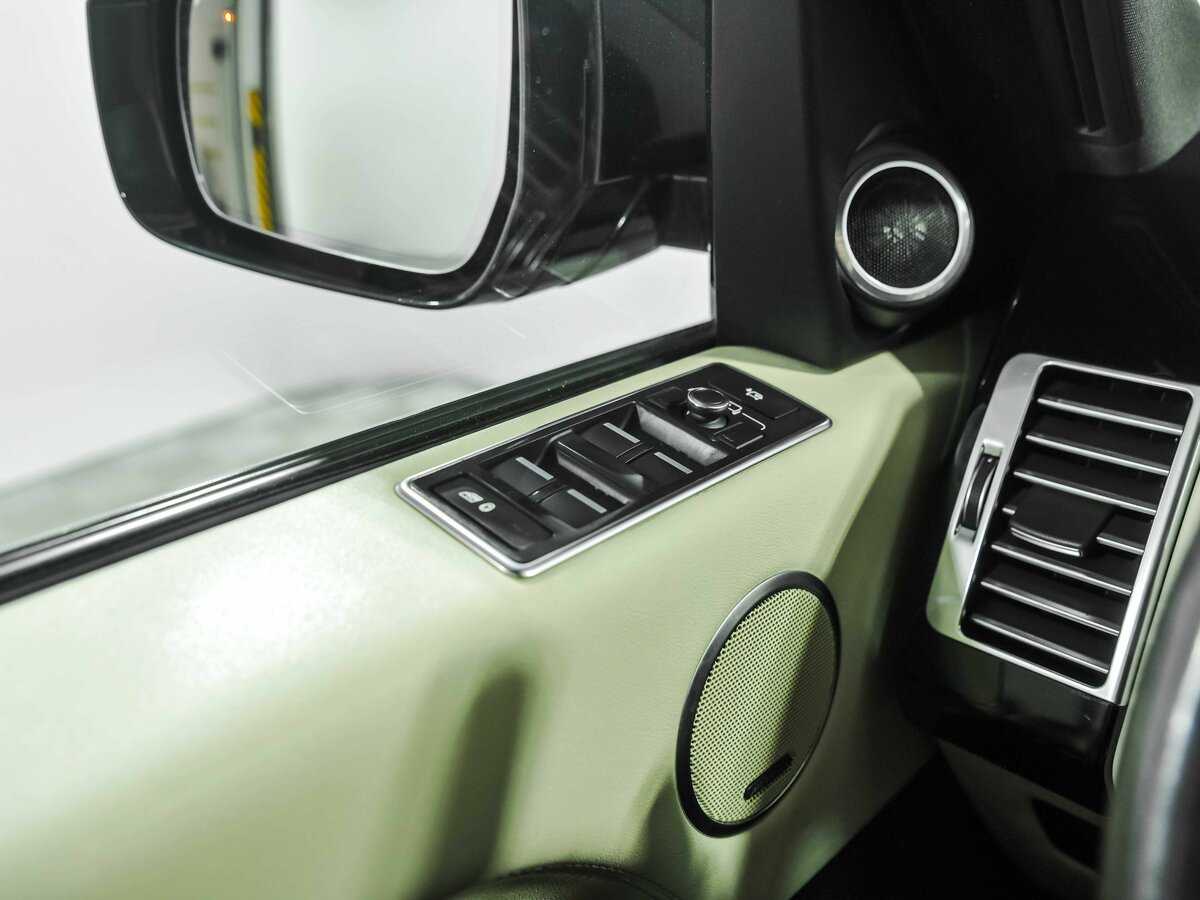 Land Rover Range Rover с пробегом — 2017 год. Фото: #13