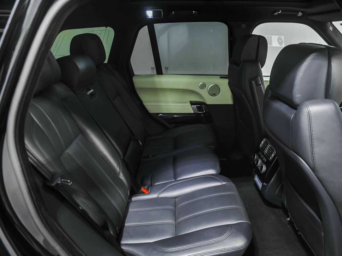 Land Rover Range Rover с пробегом — 2017 год. Фото: #18