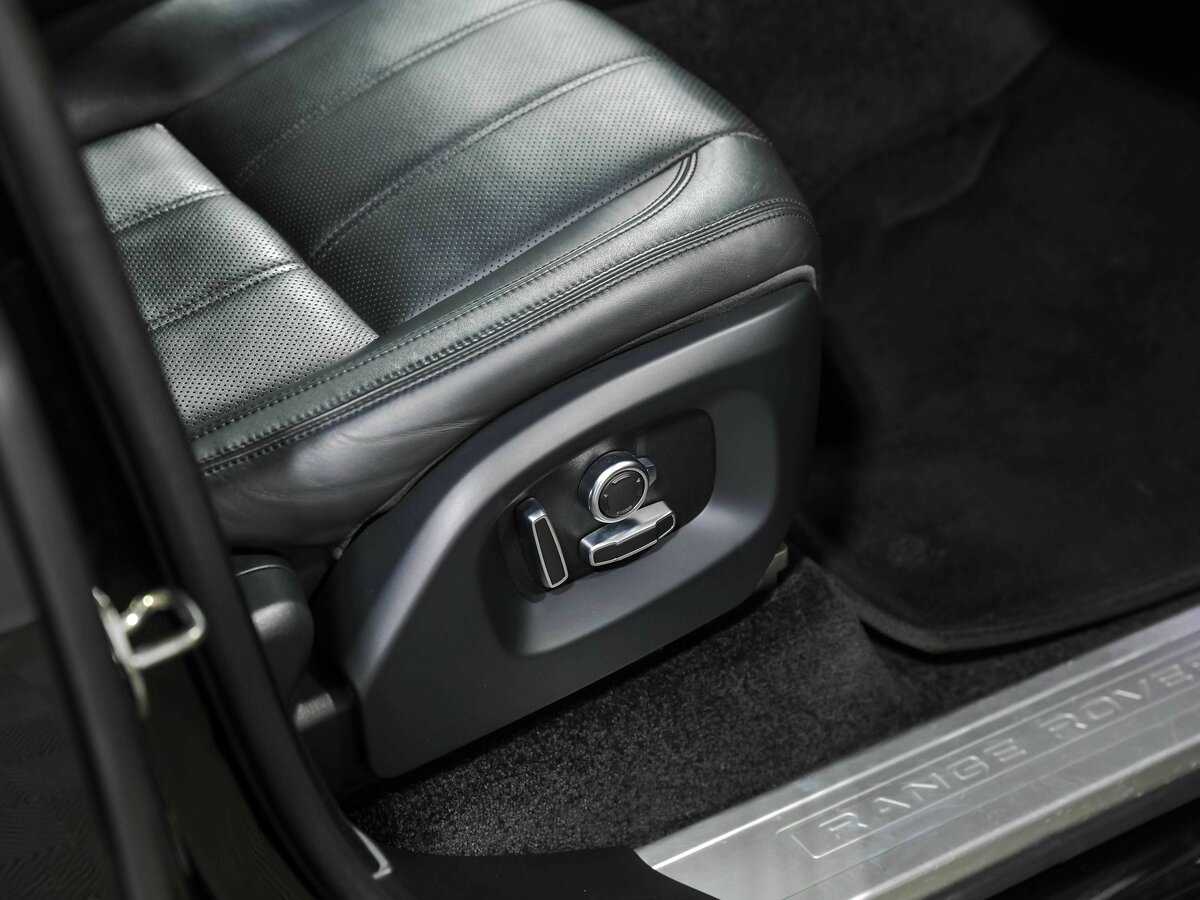 Land Rover Range Rover с пробегом — 2017 год. Фото: #22