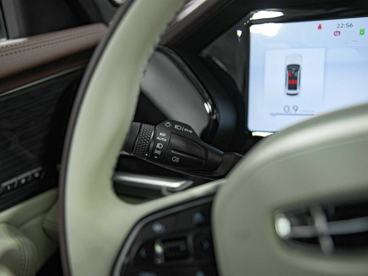 Geely Monjaro с пробегом — 2024 год. Фото: #6