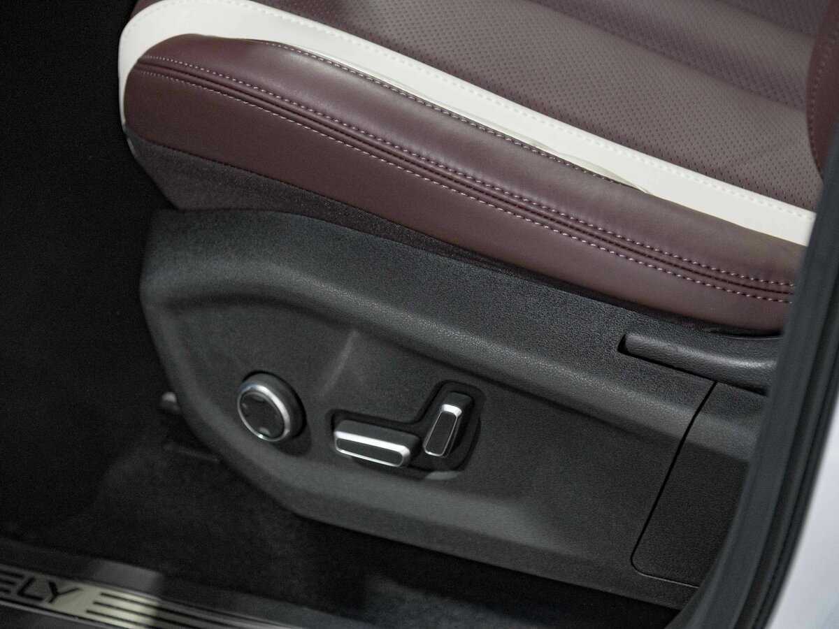 Geely Monjaro с пробегом — 2024 год. Фото: #16