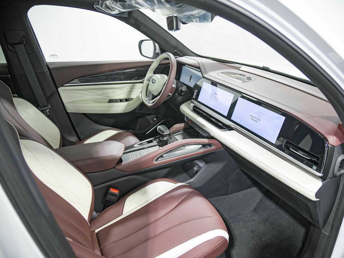 Geely Monjaro с пробегом — 2024 год. Фото: #20