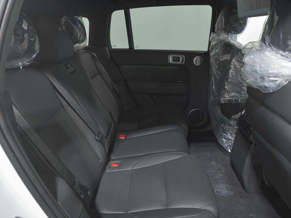 LiXiang L7 с пробегом — 2024 год. Фото: #16