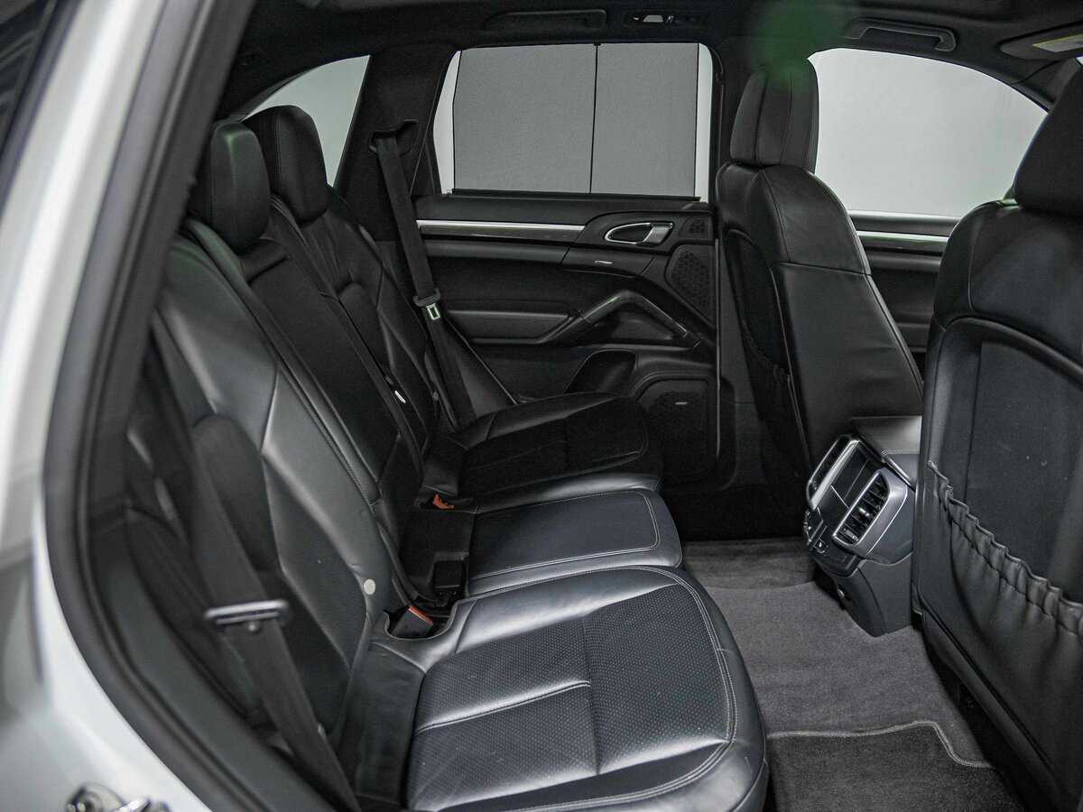 Porsche Cayenne с пробегом — 2012 год. Фото: #18