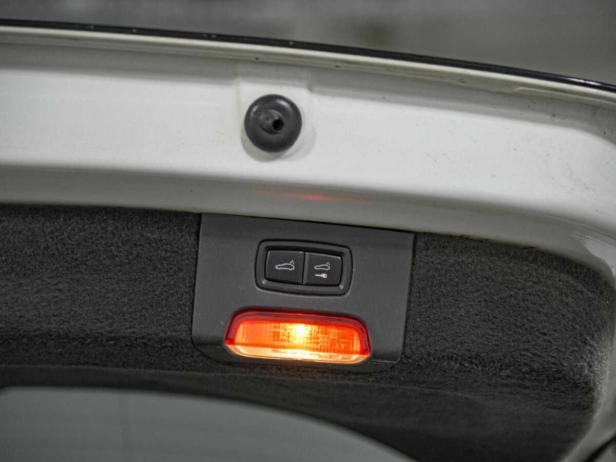 Porsche Cayenne с пробегом — 2012 год. Фото: #24