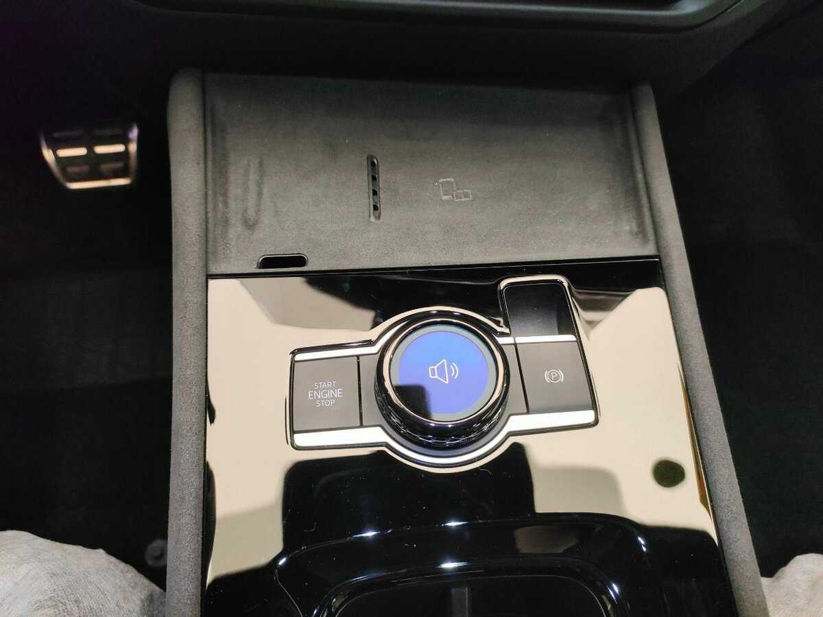 Volkswagen Tiguan с пробегом — 2024 год. Фото: #11