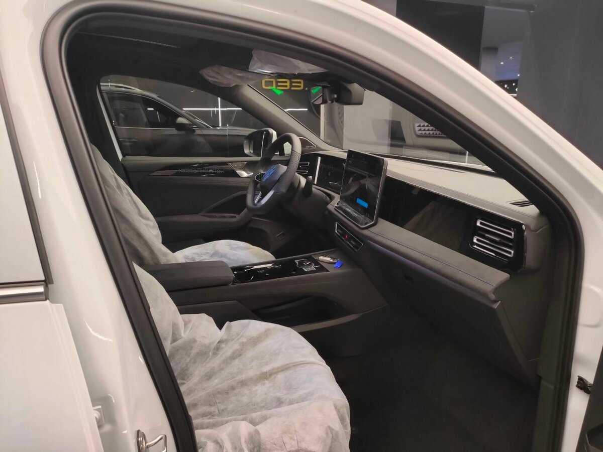Volkswagen Tiguan с пробегом — 2024 год. Фото: #17