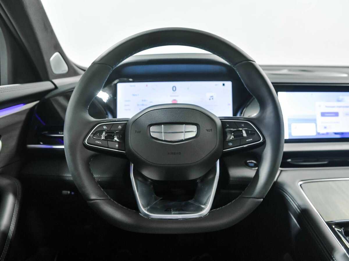 Geely Monjaro с пробегом — 2025 год. Фото: #7