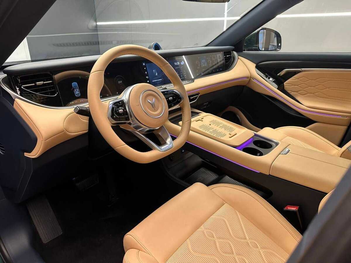 Voyah Free с пробегом — 2024 год. Фото: #6