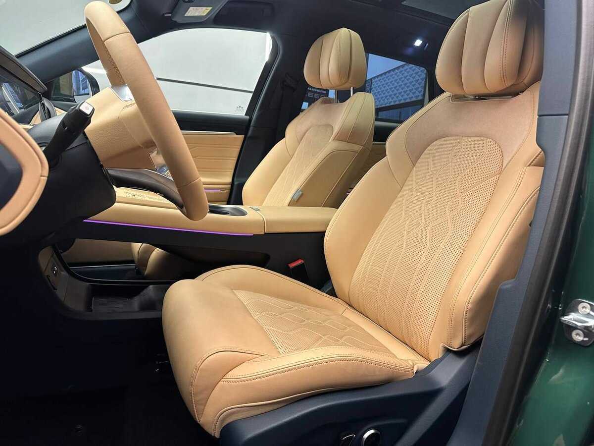 Voyah Free с пробегом — 2024 год. Фото: #8