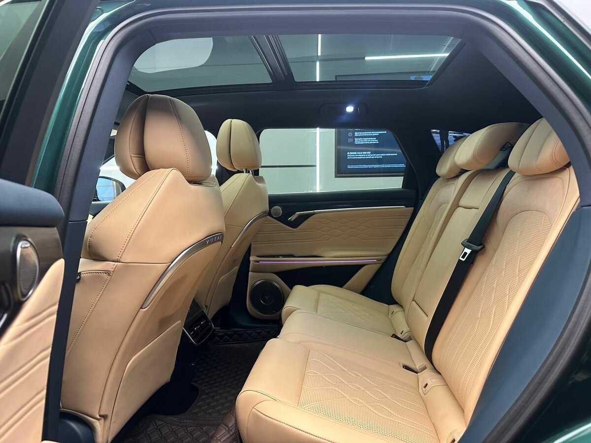 Voyah Free с пробегом — 2024 год. Фото: #10