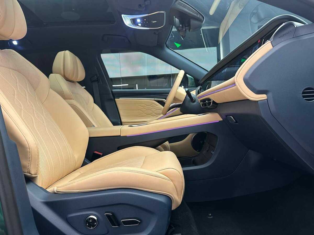 Voyah Free с пробегом — 2024 год. Фото: #13