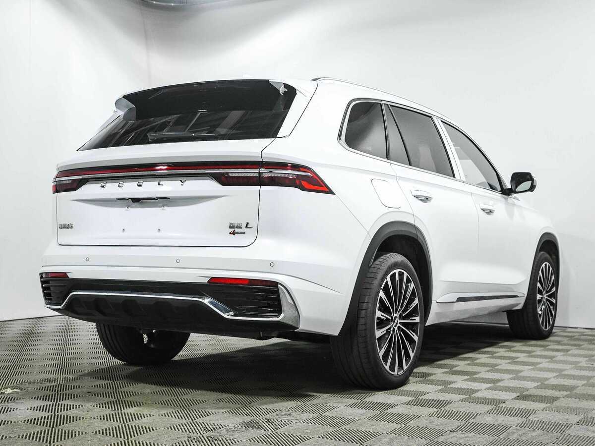 Geely Monjaro с пробегом — 2025 год. Фото: #3