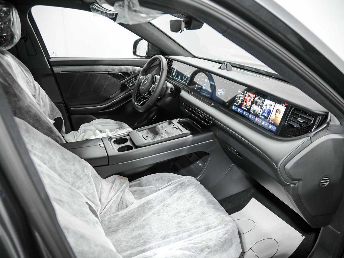 Voyah Free с пробегом — 2024 год. Фото: #18