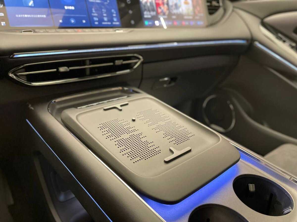 Voyah Free с пробегом — 2024 год. Фото: #12