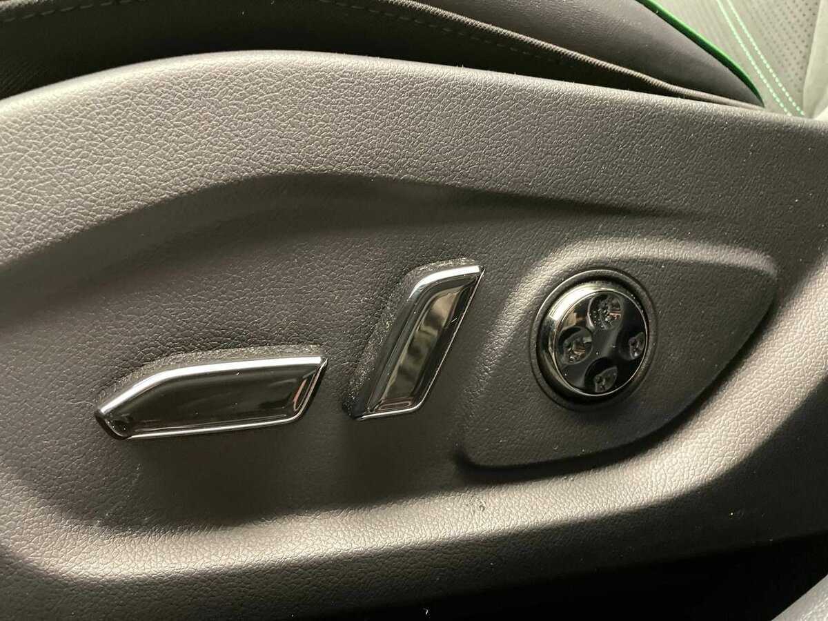 Voyah Free с пробегом — 2024 год. Фото: #16