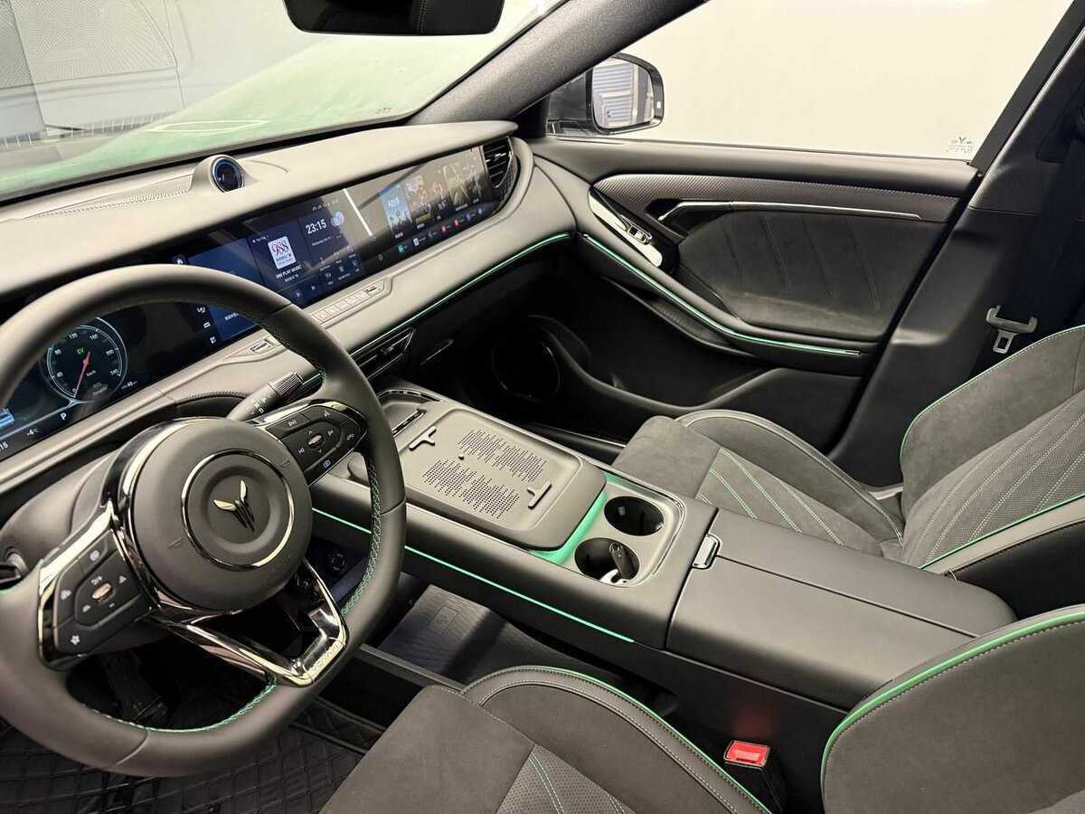 Voyah Free с пробегом — 2024 год. Фото: #18