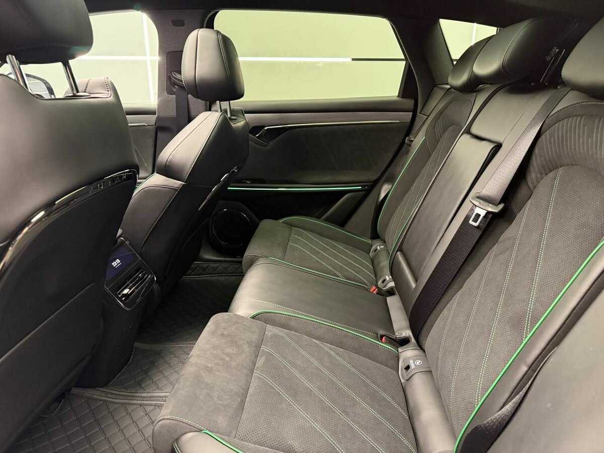 Voyah Free с пробегом — 2024 год. Фото: #20