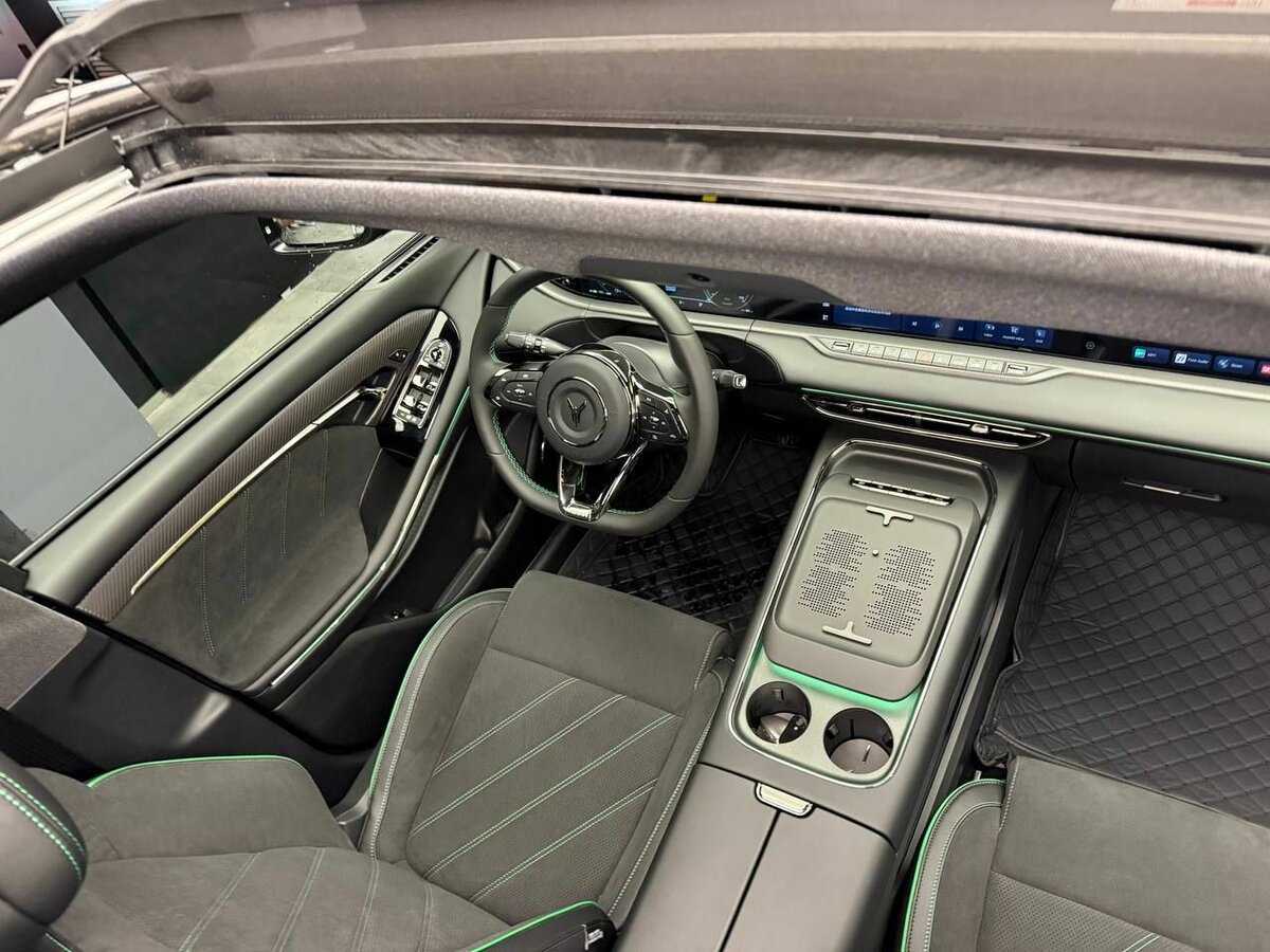 Voyah Free с пробегом — 2024 год. Фото: #23