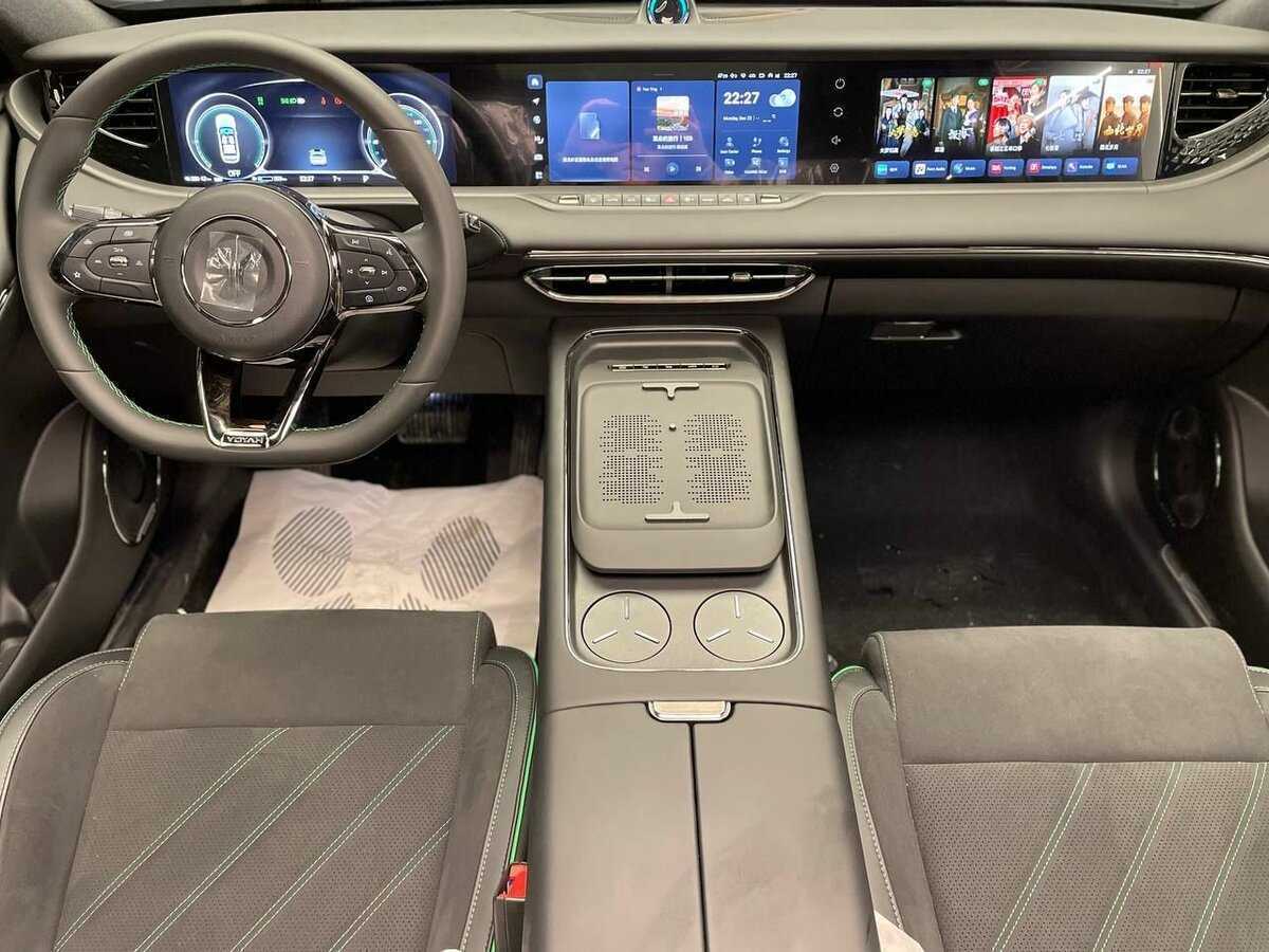 Voyah Free с пробегом — 2024 год. Фото: #6