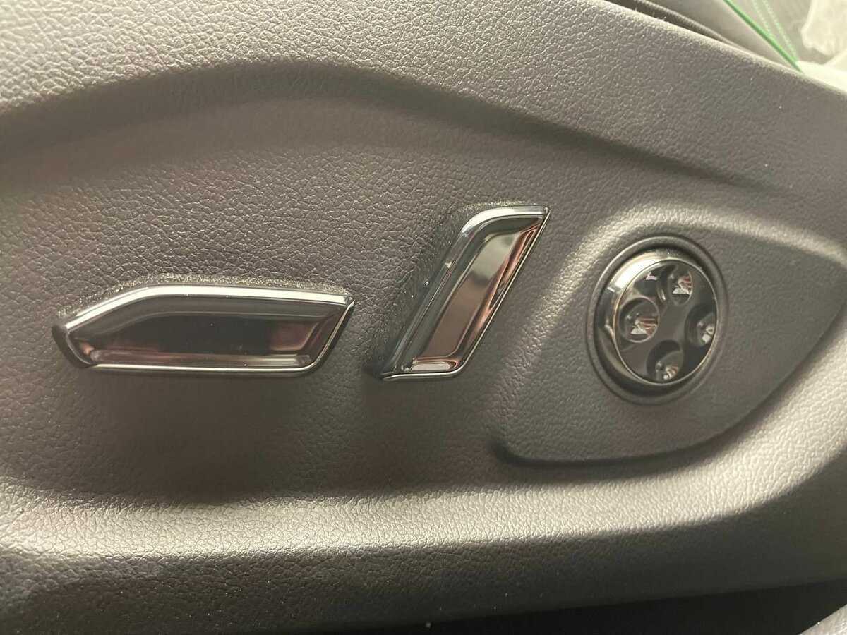 Voyah Free с пробегом — 2024 год. Фото: #17