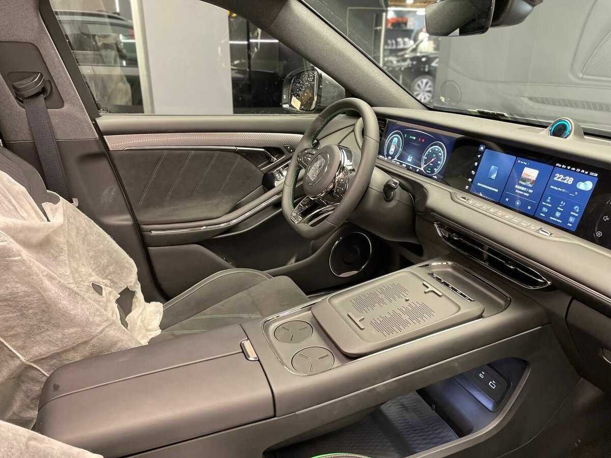 Voyah Free с пробегом — 2024 год. Фото: #22