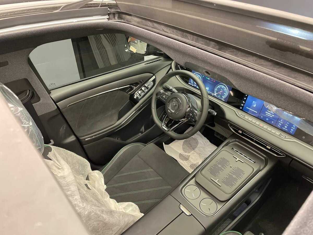 Voyah Free с пробегом — 2024 год. Фото: #23