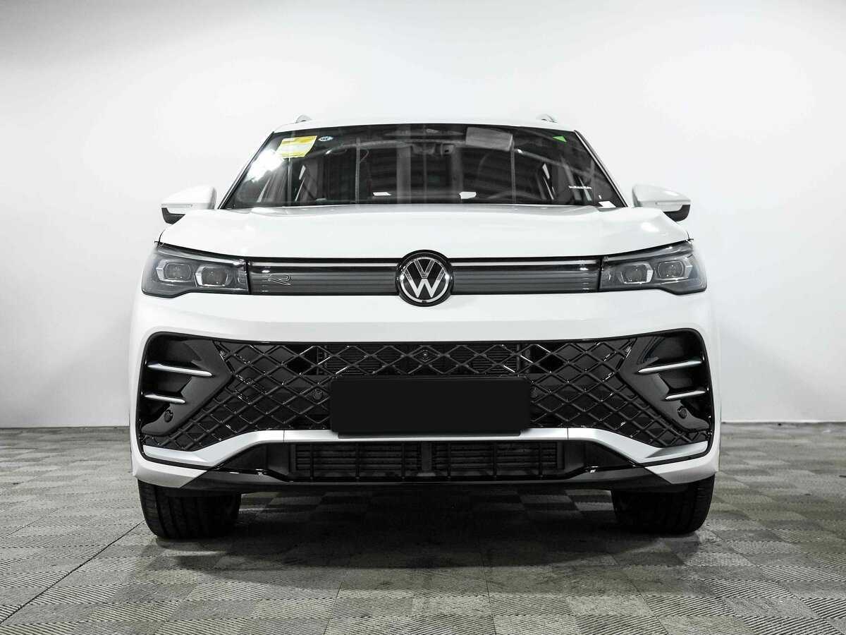 Volkswagen Tiguan с пробегом — 2024 год. Фото: #1