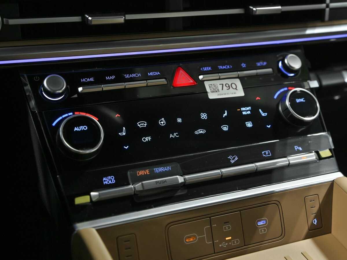 Hyundai Santa Fe с пробегом — 2024 год. Фото: #14