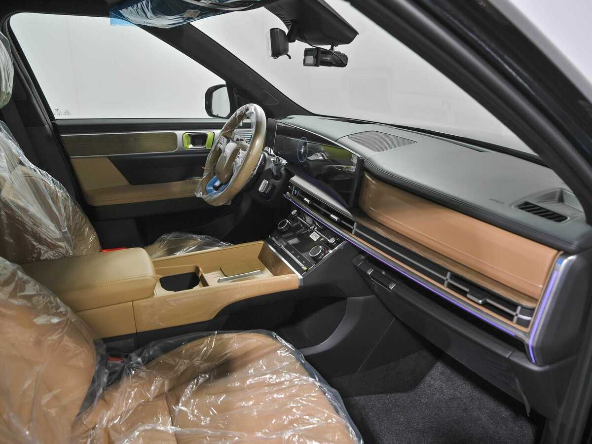 Hyundai Santa Fe с пробегом — 2024 год. Фото: #27