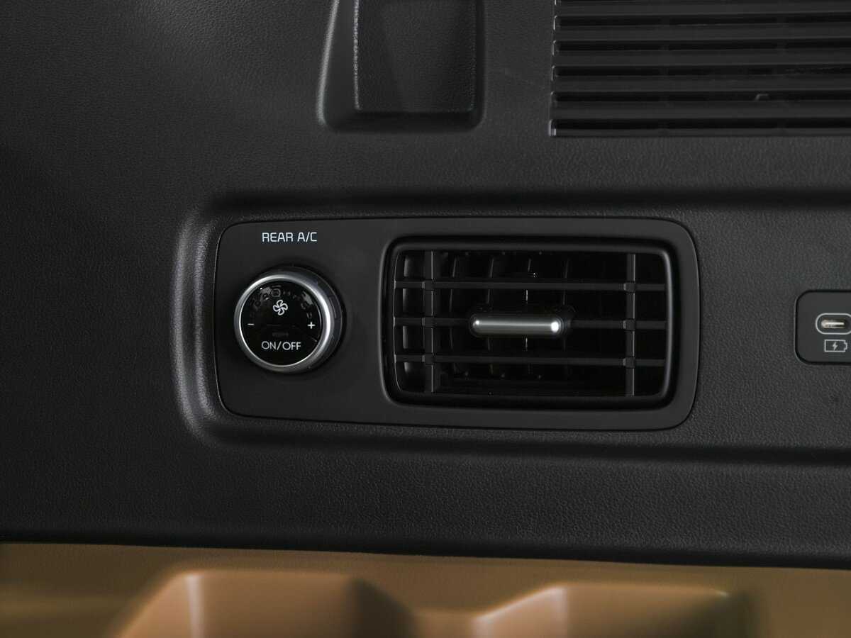 Hyundai Santa Fe с пробегом — 2024 год. Фото: #31