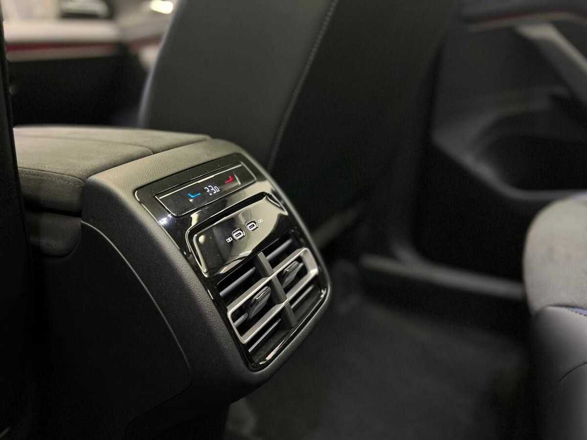 Volkswagen Tiguan с пробегом — 2024 год. Фото: #11