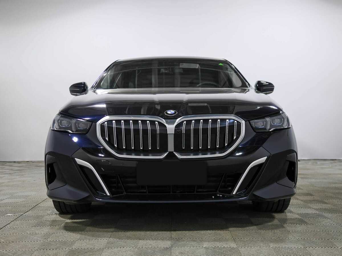 BMW 5 серии с пробегом — 2024 год. Фото: #1