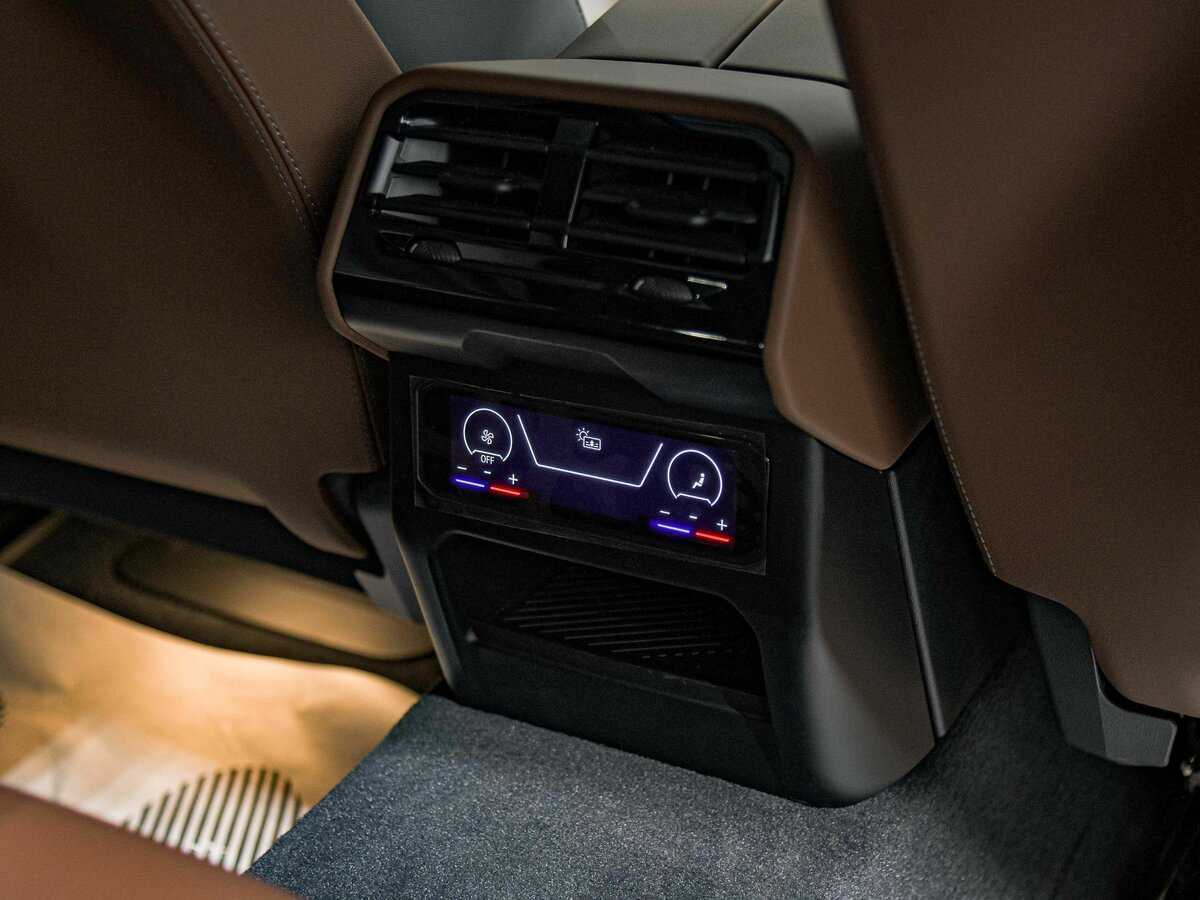 BMW 5 серии с пробегом — 2024 год. Фото: #21