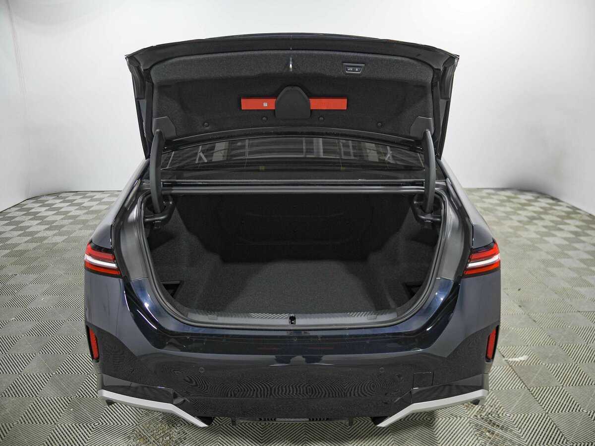 BMW 5 серии с пробегом — 2024 год. Фото: #28