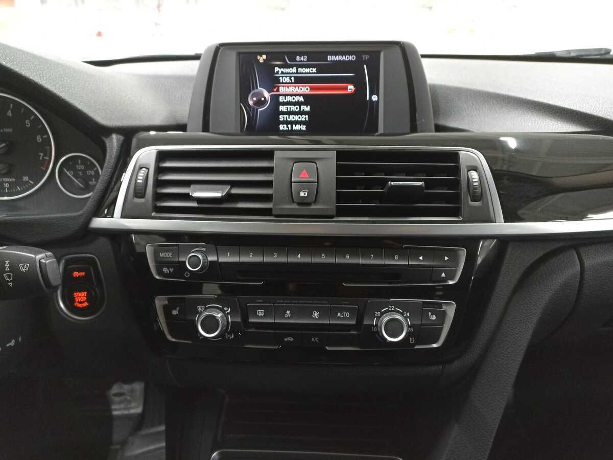 BMW 3 серии с пробегом — 2016 год. Фото: #14