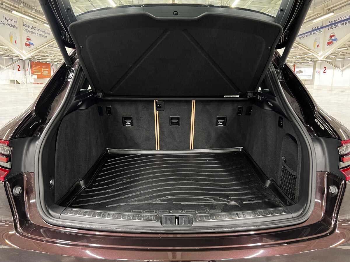 Porsche Macan с пробегом — 2016 год. Фото: #9