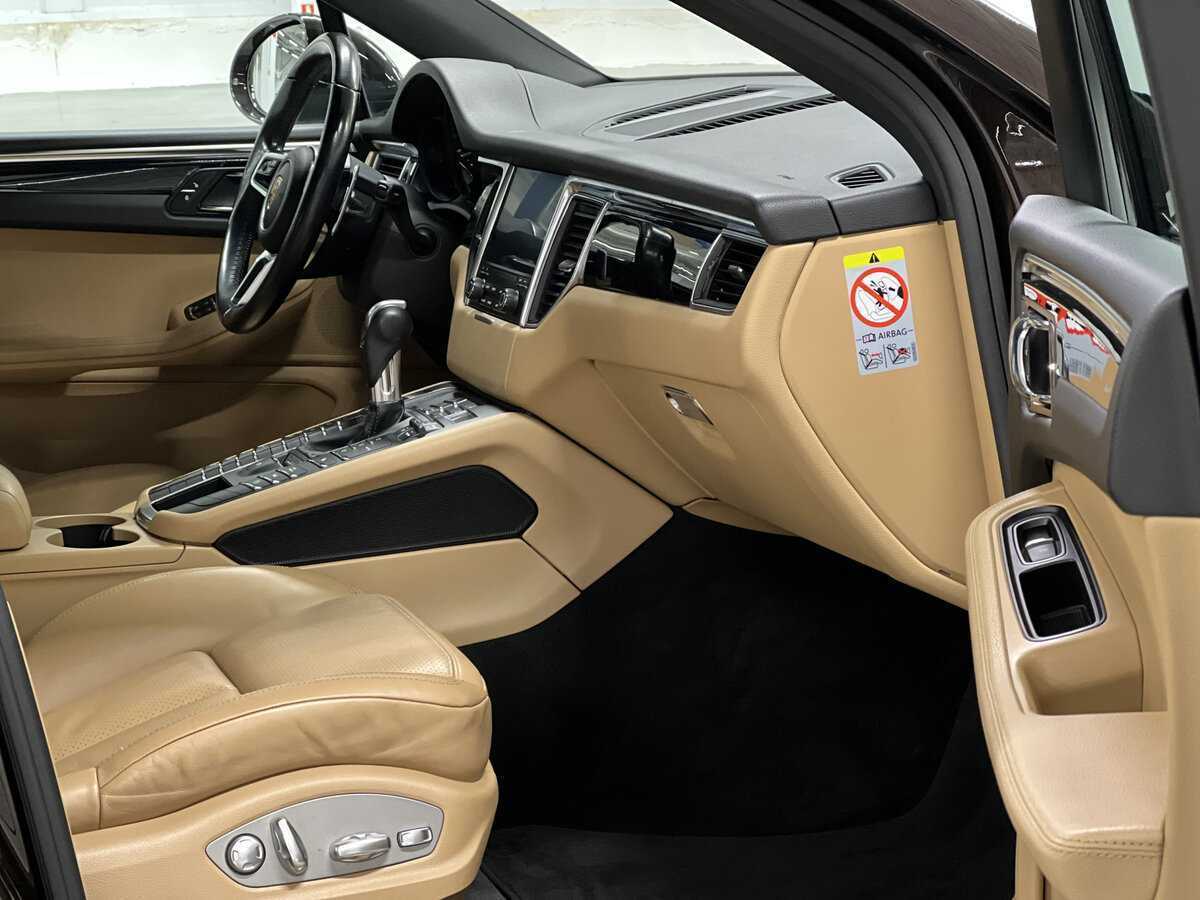 Porsche Macan с пробегом — 2016 год. Фото: #10