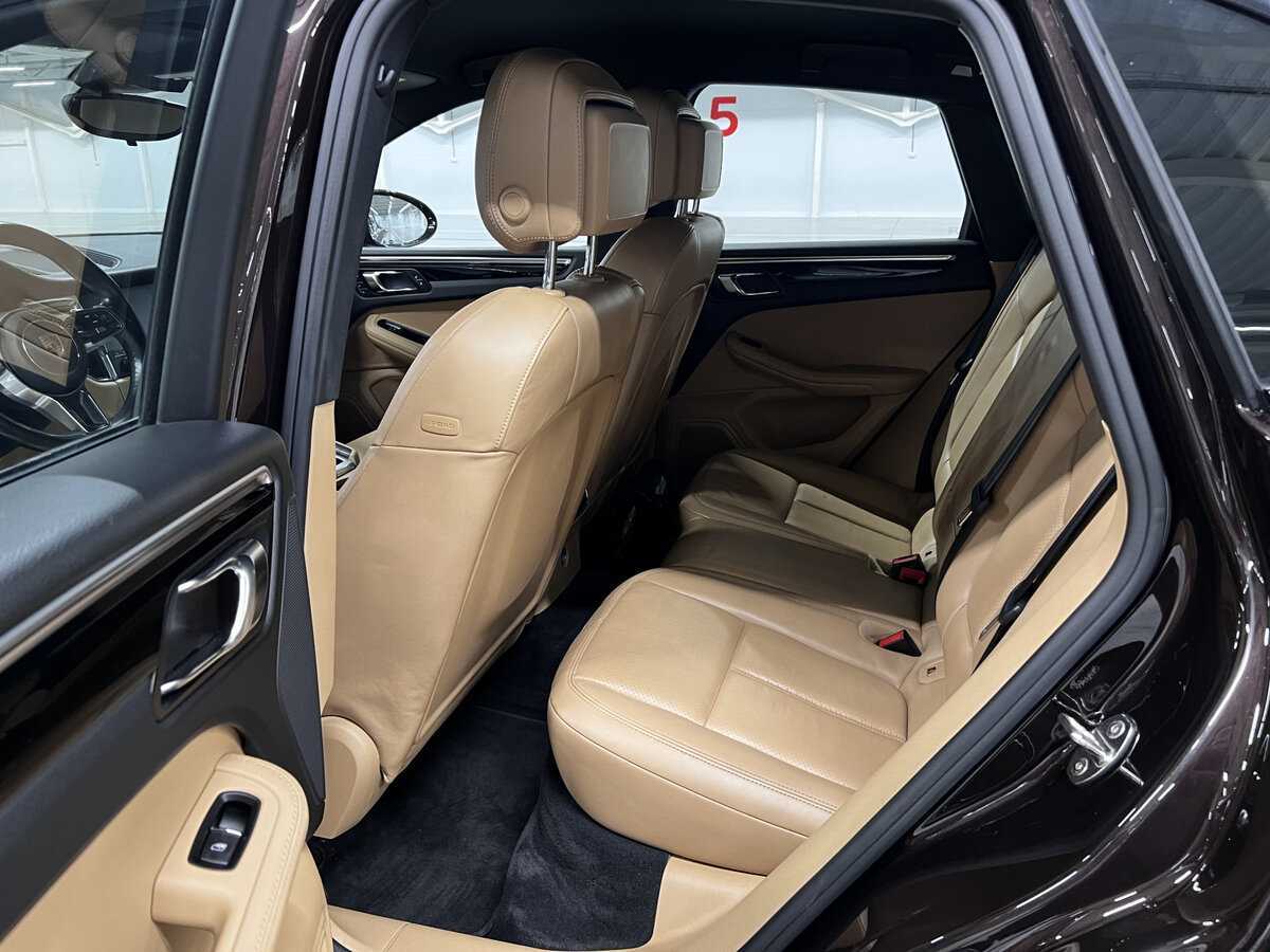 Porsche Macan с пробегом — 2016 год. Фото: #11