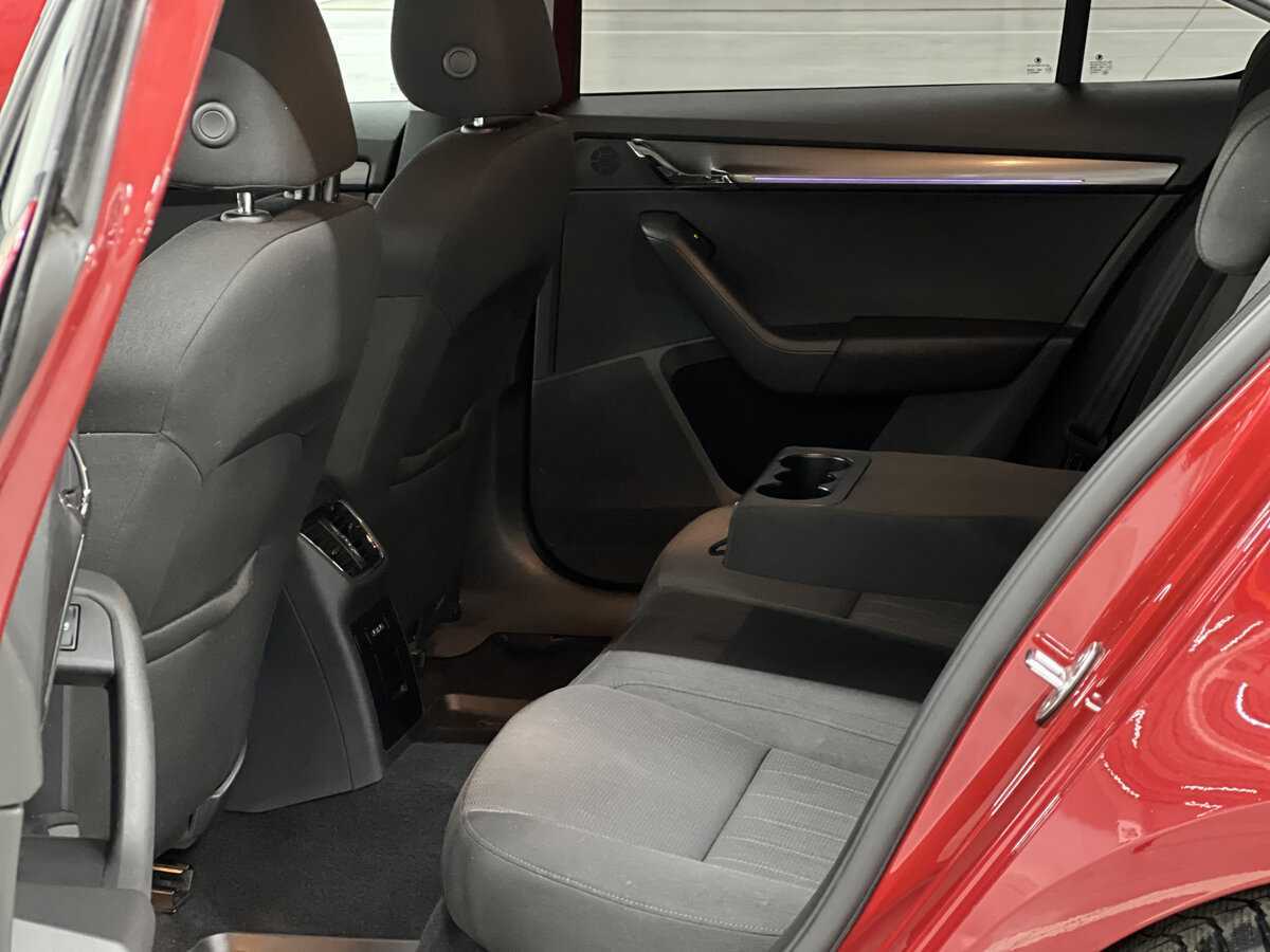 Skoda Octavia с пробегом — 2017 год. Фото: #11