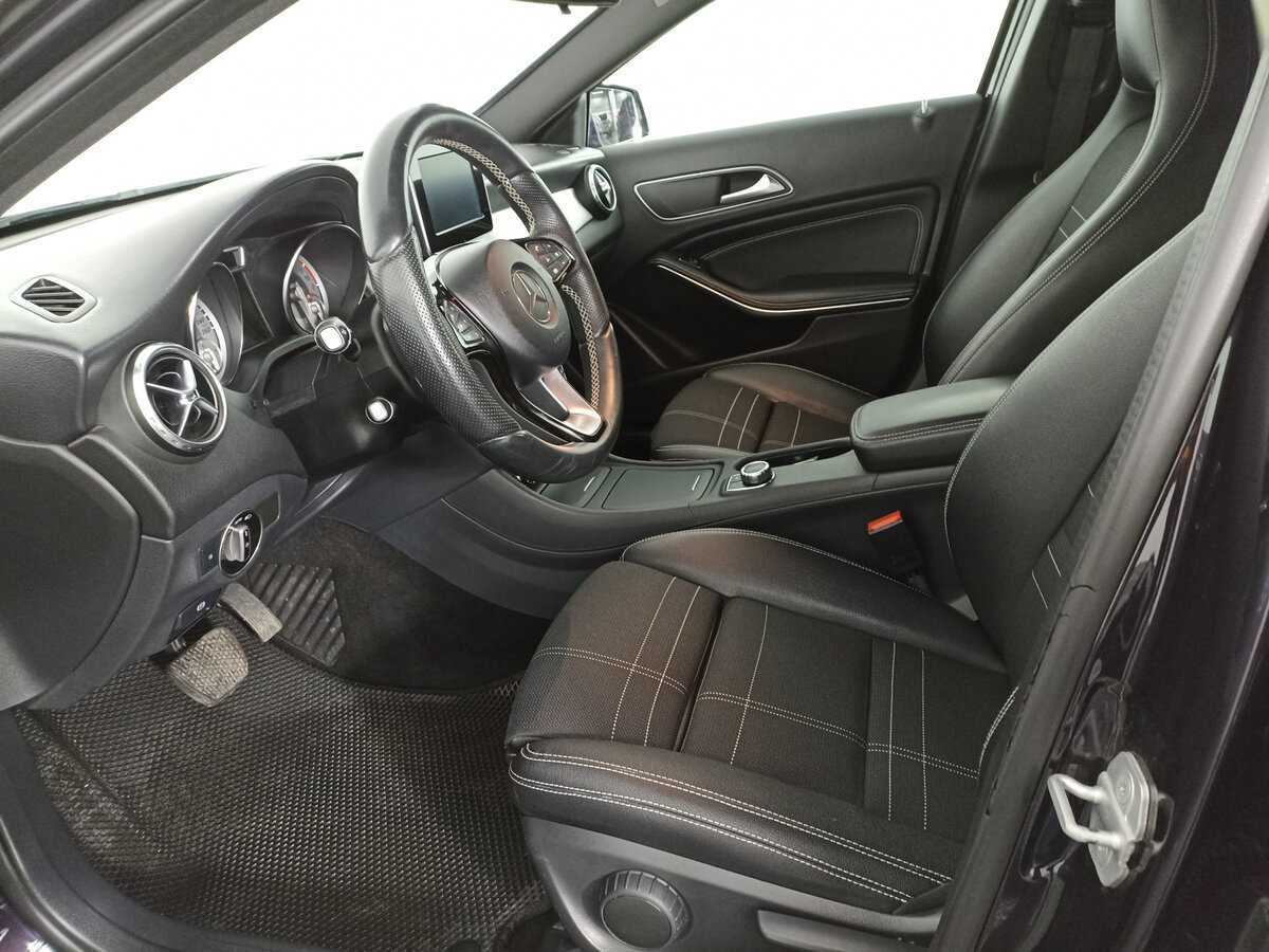 Mercedes-Benz GLA с пробегом — 2015 год. Фото: #15