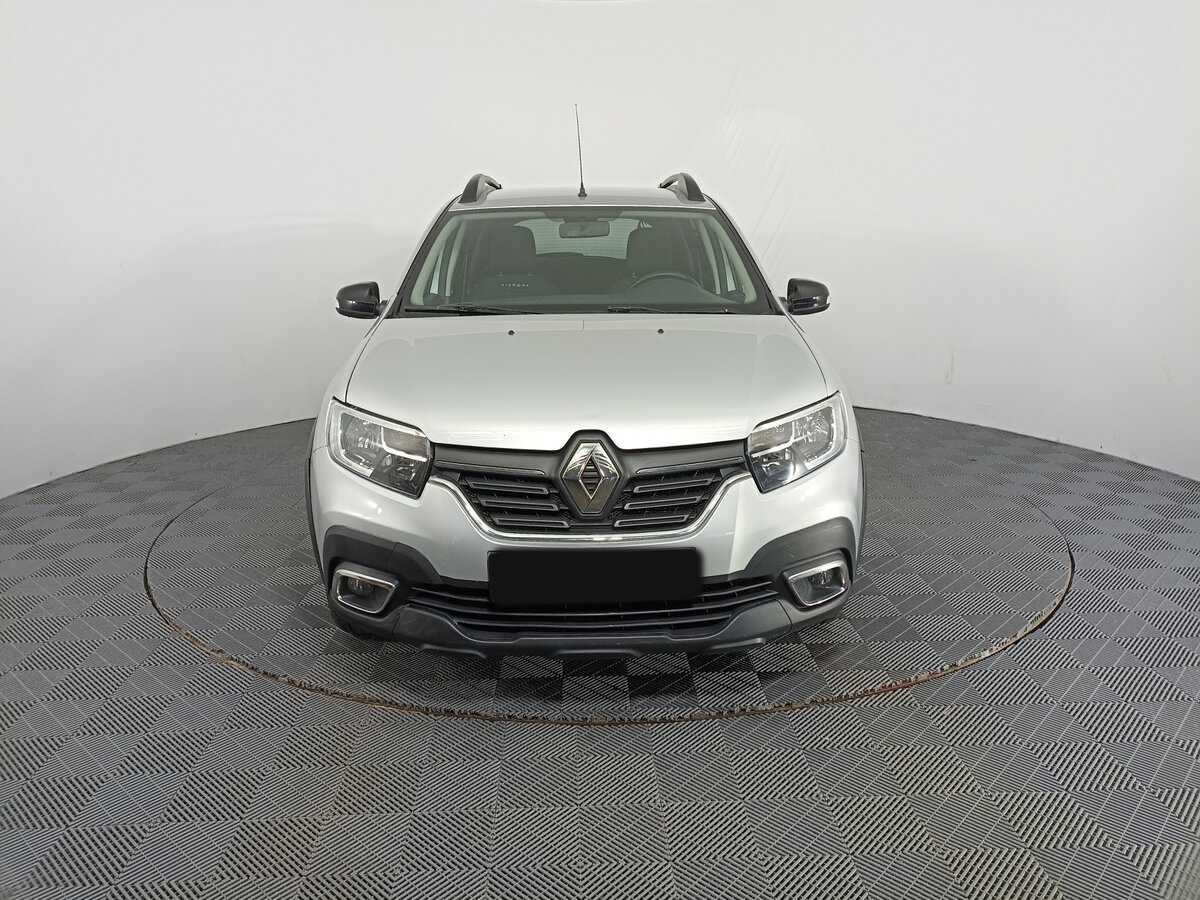 Renault Sandero с пробегом — 2019 год. Фото: #1