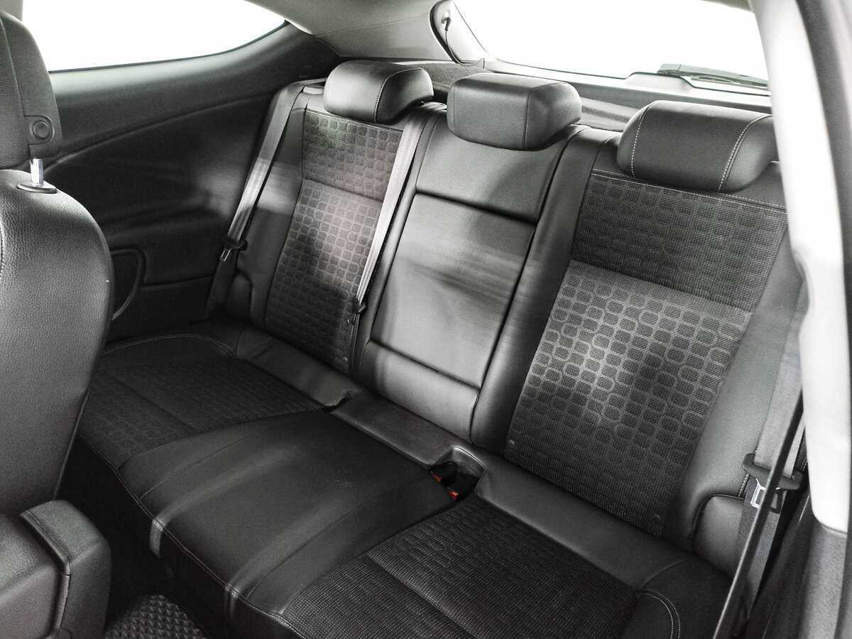 Opel Astra с пробегом — 2014 год. Фото: #11