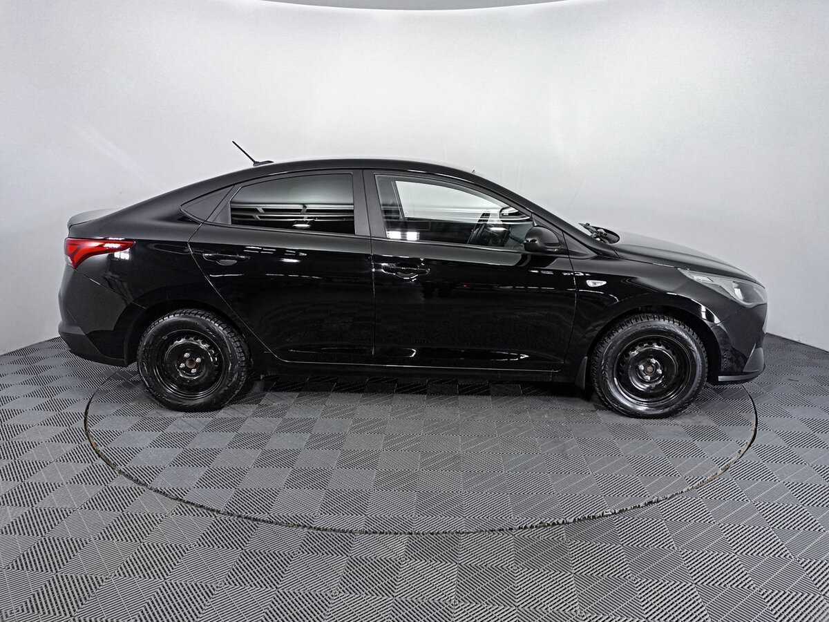 Hyundai Solaris с пробегом — 2021 год. Фото: #3