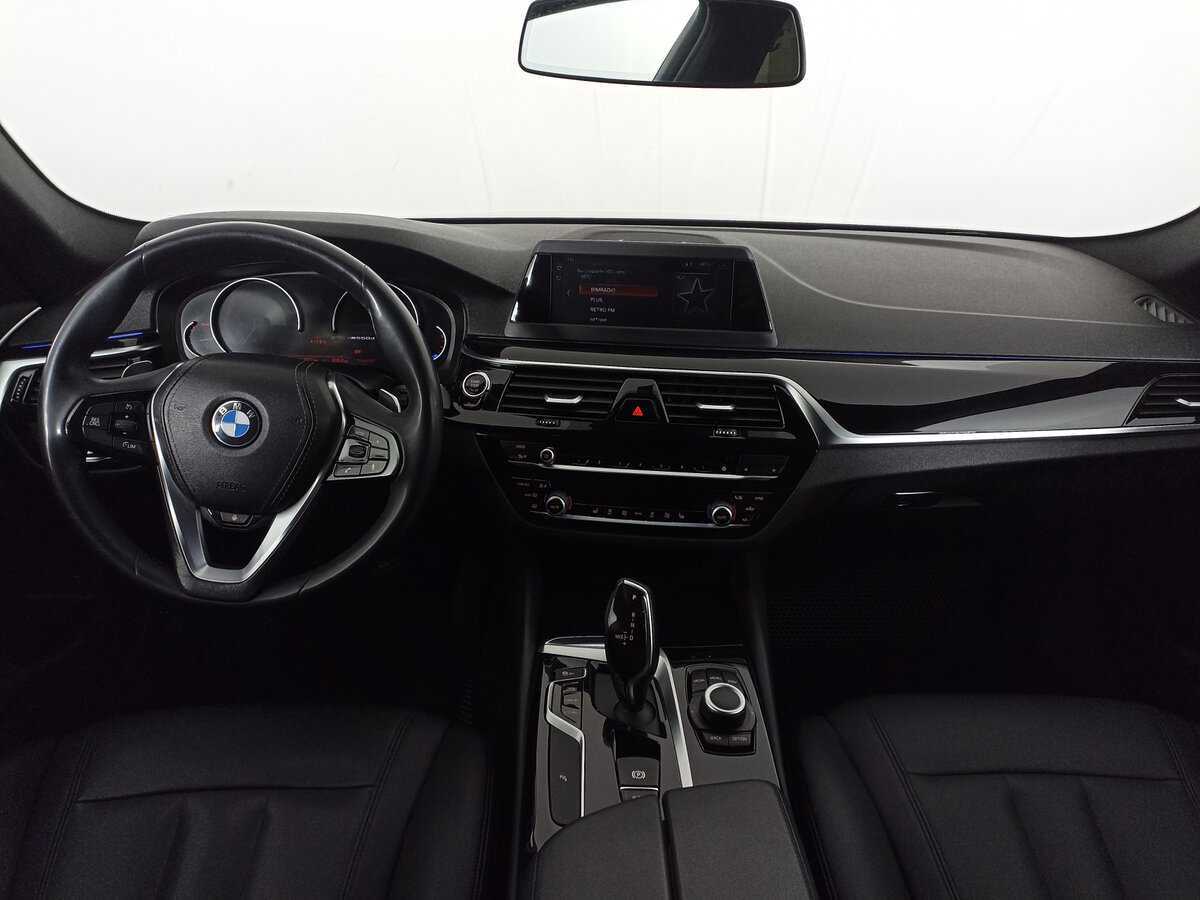 BMW 5 серии с пробегом — 2018 год. Фото: #12