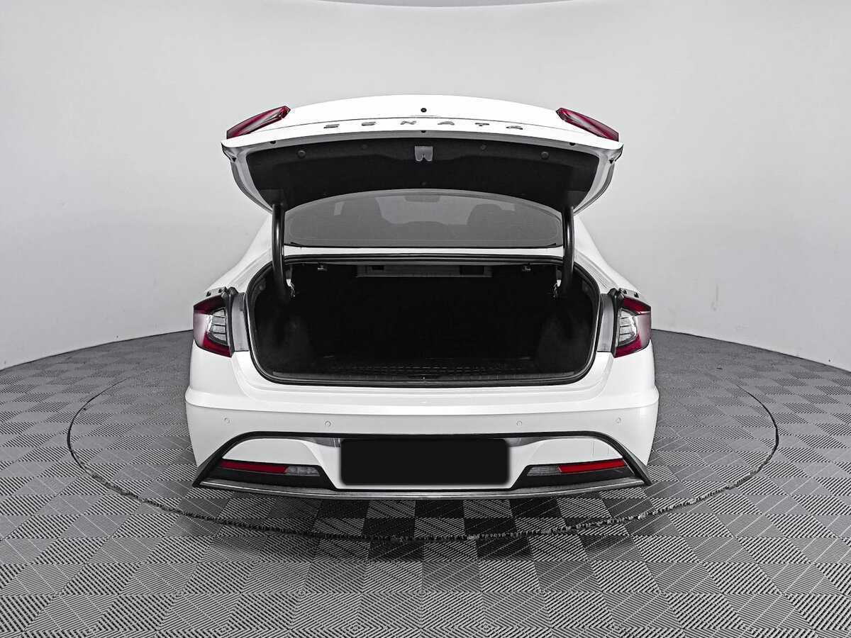 Hyundai Sonata с пробегом — 2020 год. Фото: #9