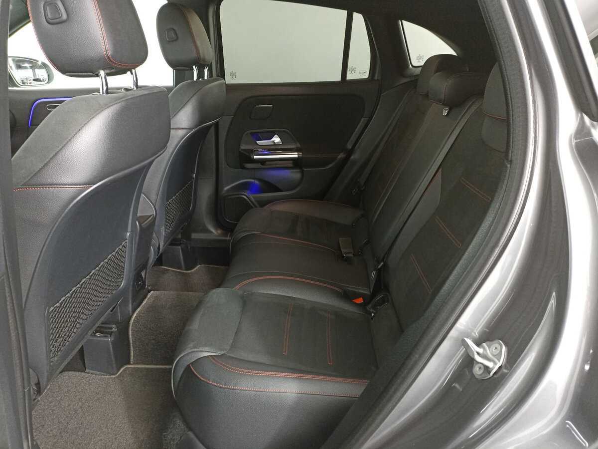 Mercedes-Benz GLA с пробегом — 2021 год. Фото: #11