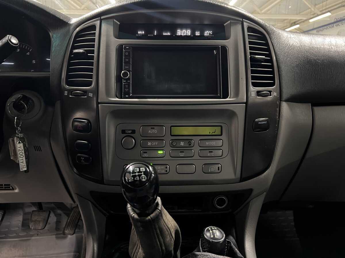 Toyota Land Cruiser с пробегом — 2006 год. Фото: #14