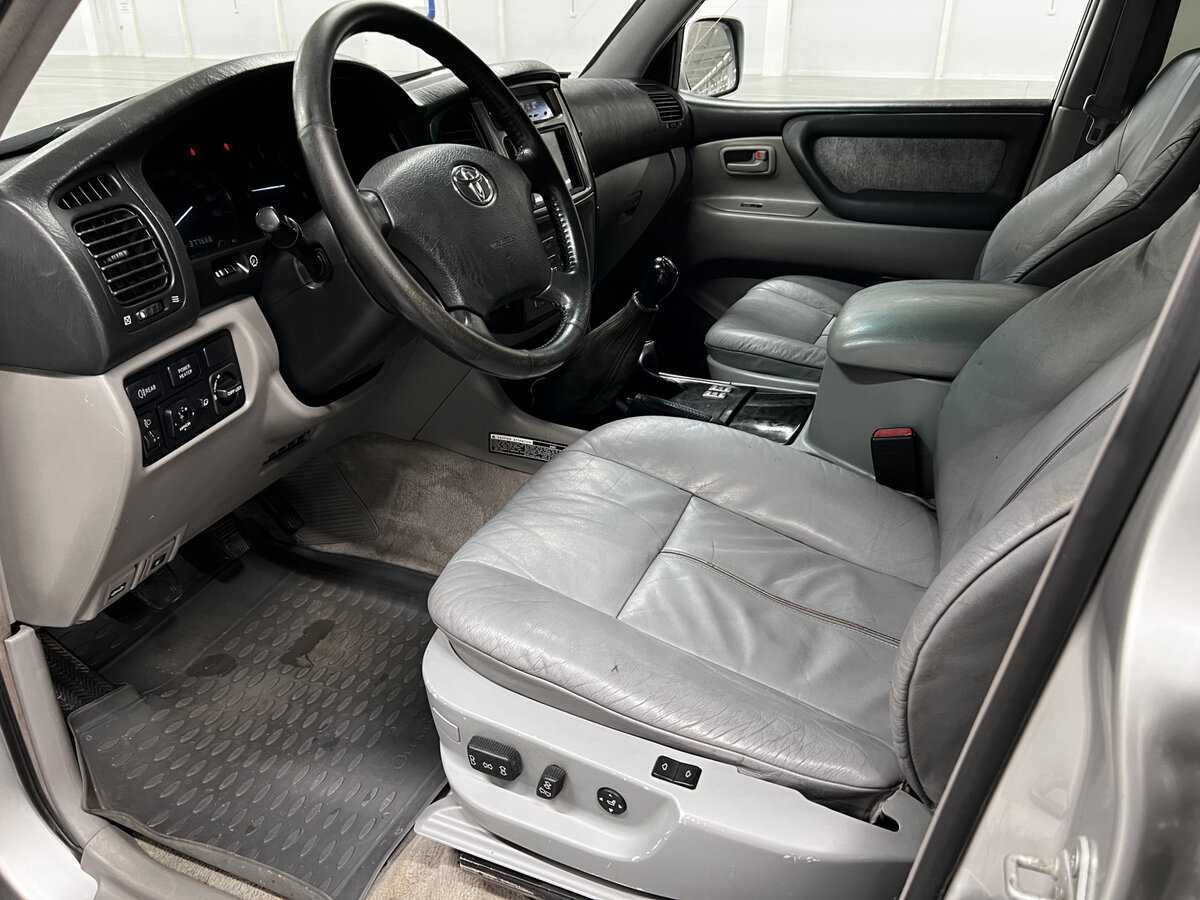 Toyota Land Cruiser с пробегом — 2006 год. Фото: #15