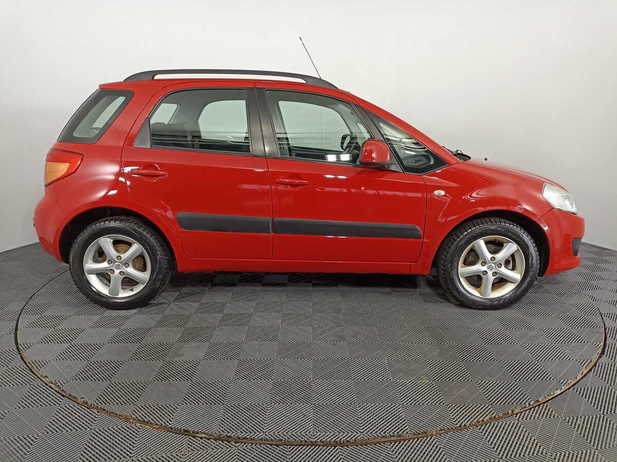 Suzuki SX4 с пробегом — 2008 год. Фото: #3